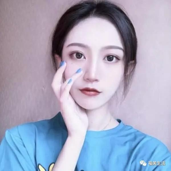 素颜霜与粉底液的区别,皮肤黑用素颜霜还是粉底液好