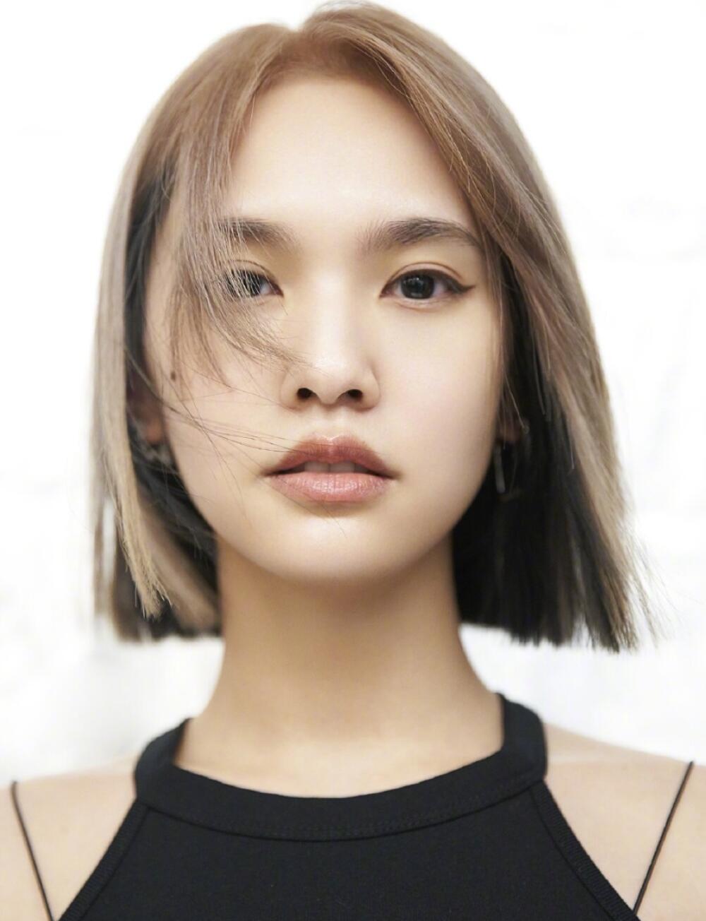 适合大脸好看时尚的短发,适合长脸小脸的短发发型女35-40岁