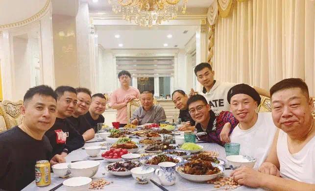 岳云鹏郭麒麟德云一哥组合,岳云鹏郭麒麟无与伦比做客完整版