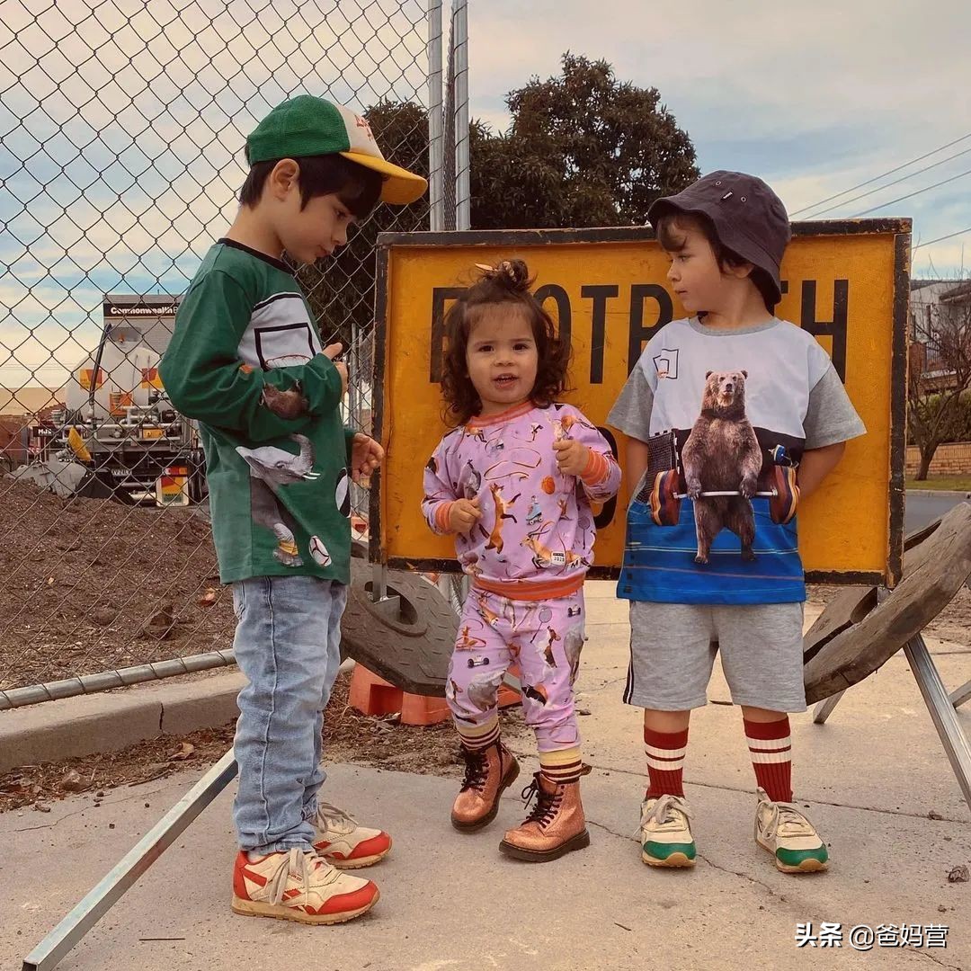 安吉丽娜朱莉有多爱她母亲,安吉丽娜朱莉爱小孩