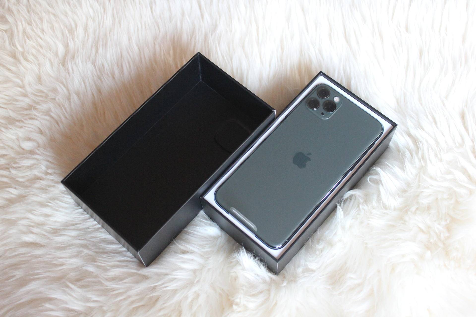 苹果iphone11promax暗夜绿256g,苹果11promax预计苹果5g降价