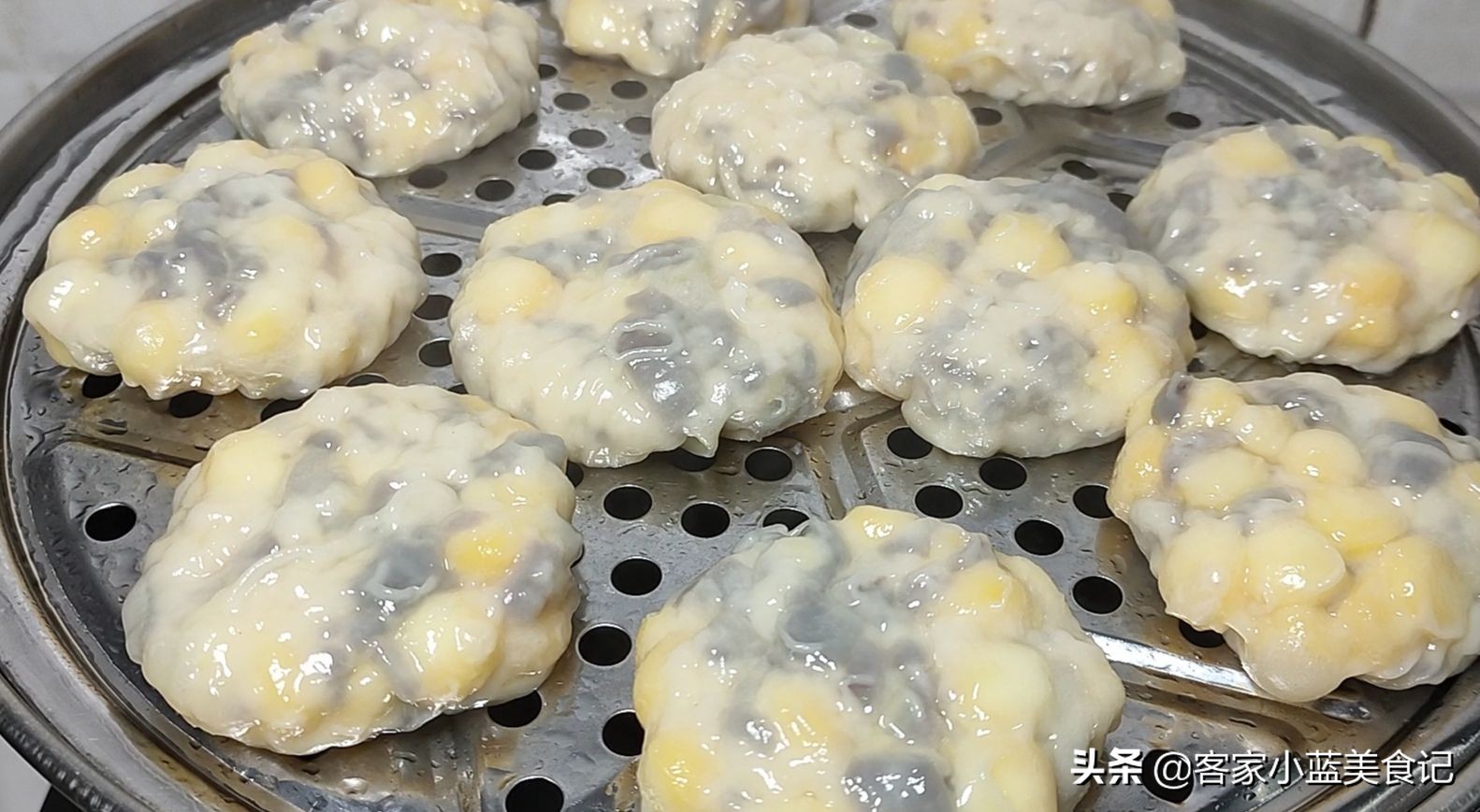 广州早茶店里的玉米饼怎么做,广东早茶香煎玉米饼不用皮