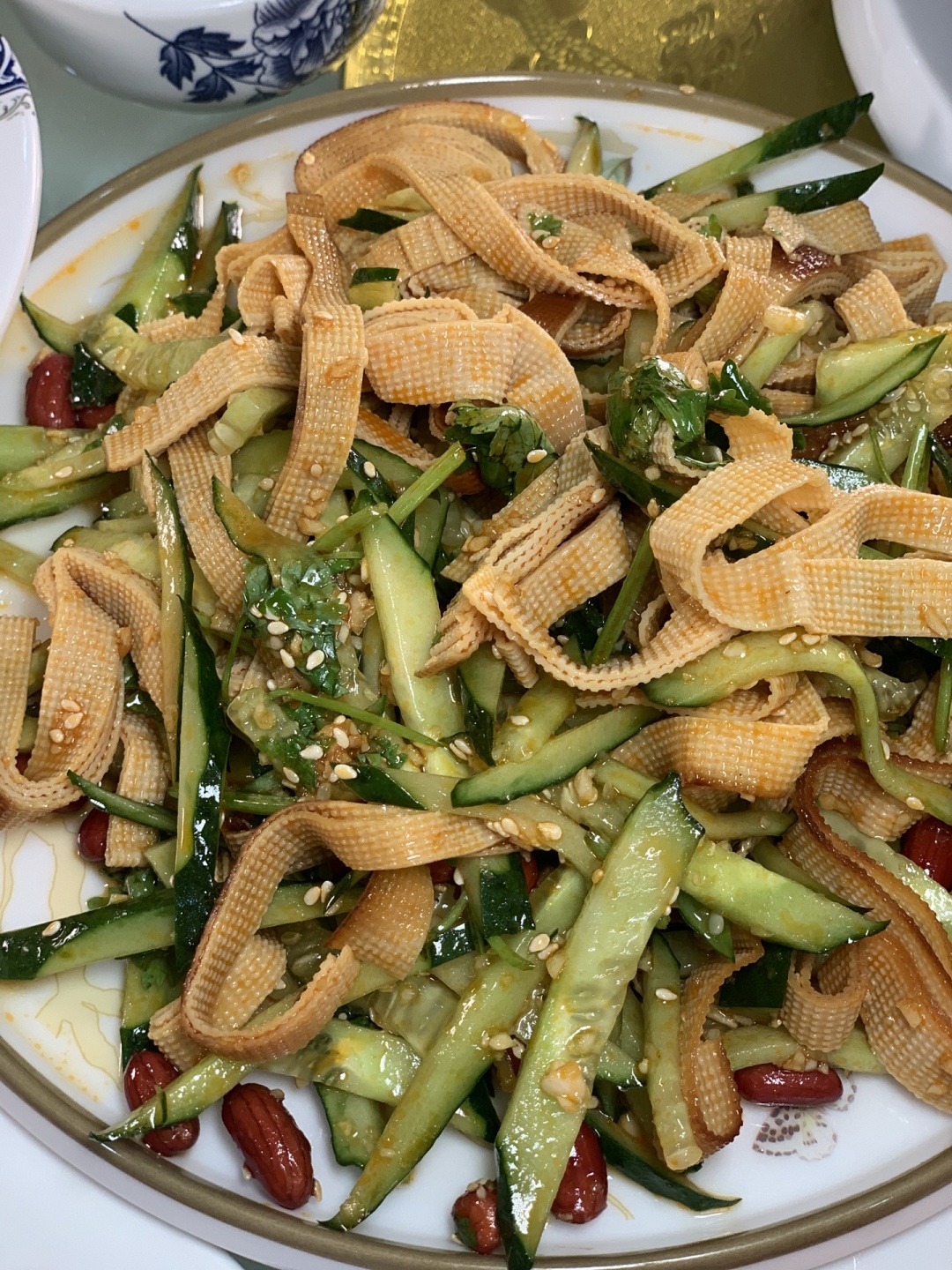 长春汽车厂美食肥肠,长春老胖熏酱猪手