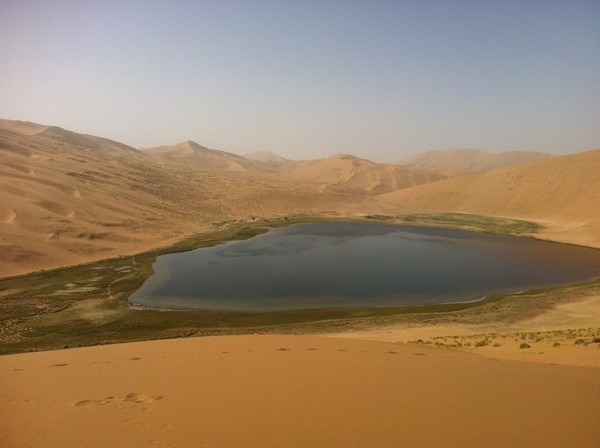 徒步穿越巴丹吉林沙漠路线,穿越巴丹吉林沙漠四日游