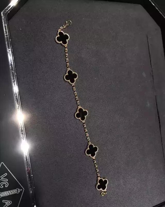 梵克雅宝的免税店在哪里,梵克雅宝免税几折