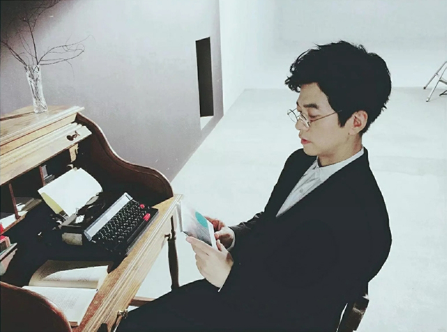 不分年龄看帅哥,不论年龄高矮胖瘦