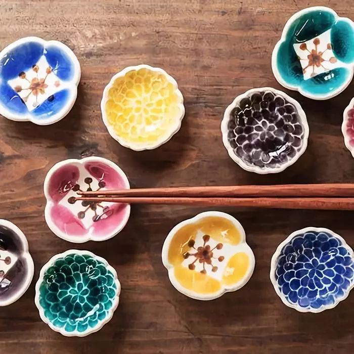 食之精致，碟碗众多，日本人吃饭为何如此“讲究”？