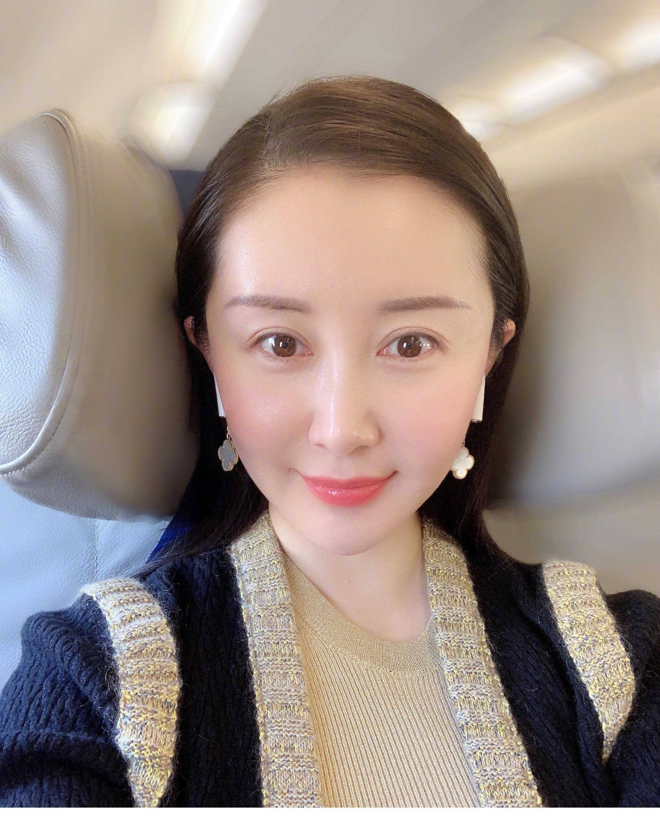 整容后的女明星老了,整容严重变性的女明星