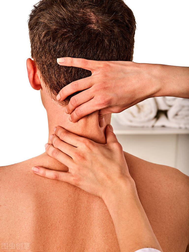 颈椎病引起的头晕有什么特征,颈椎病头晕耳鸣一招就解决