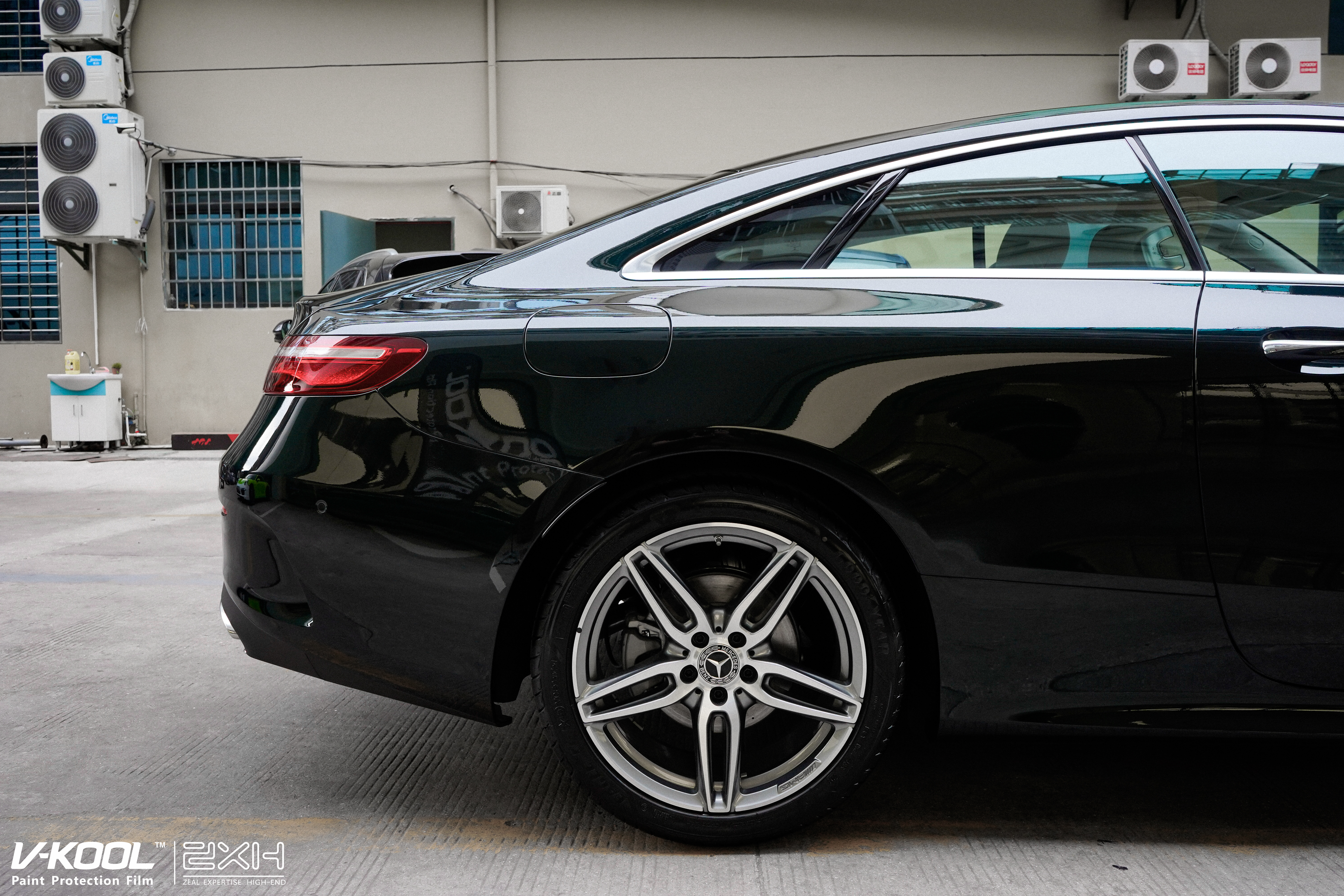 最美奔驰e200,奔驰e200轿跑操作视频