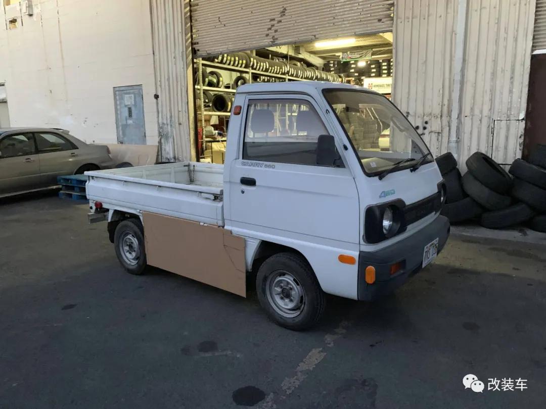 中置四驱五速手动的双门超跑,今晚我在秋名山等你