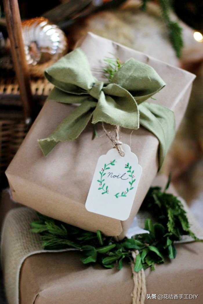 礼物手工diy好看,扁平型正方形礼物包装教程简单