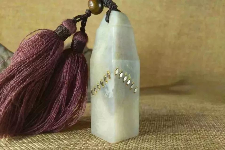 文玩石头怎么自己抛光,玉石边角碎了怎么补救