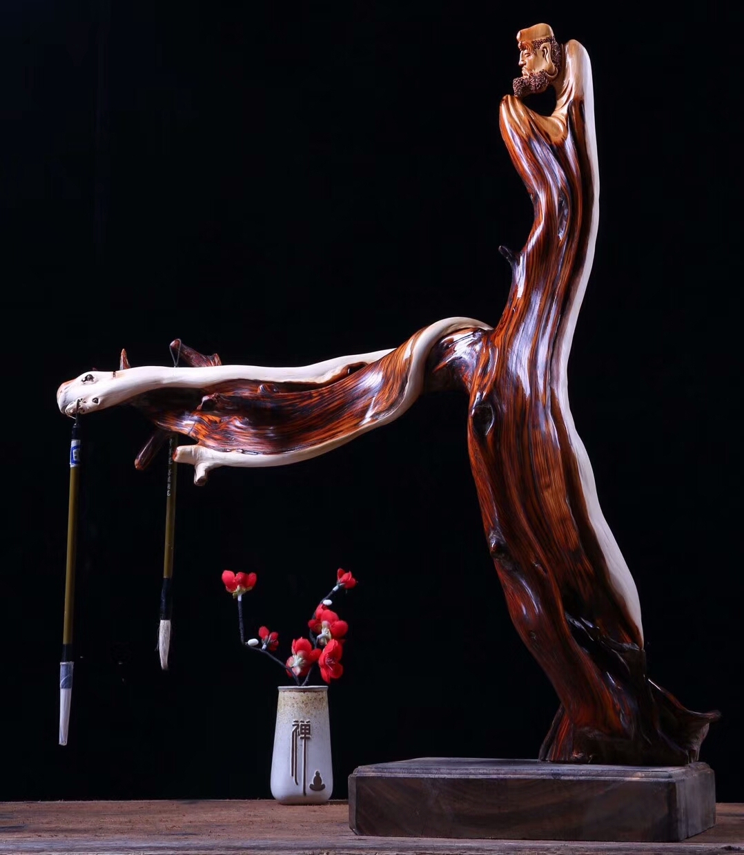 大木头雕刻过程图片欣赏,精雕木头纯手工