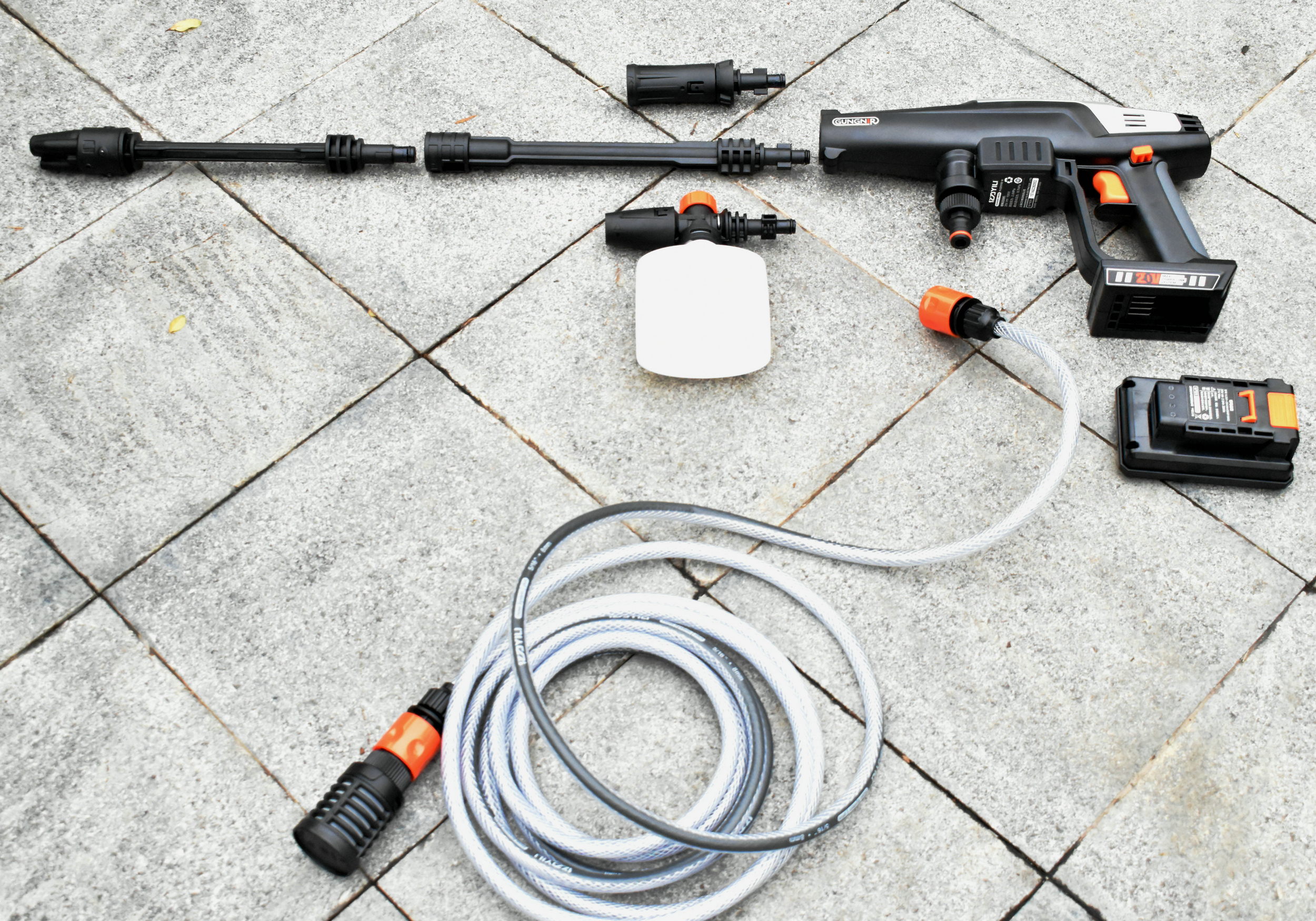 省电家用亿力锂电洗车机,亿力洗车专用水枪电池