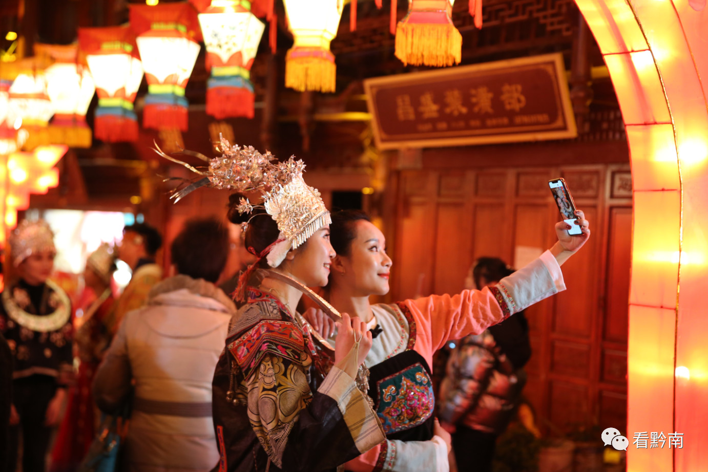 都匀“网红街”火到央视除夕在全国霸屏了！！！