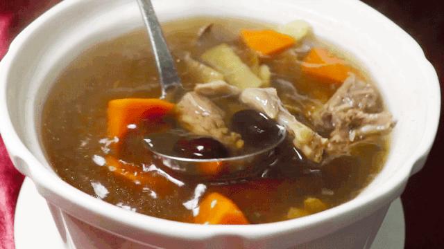 铜盘焗鸡的正宗做法,特色铜盘焗鸡