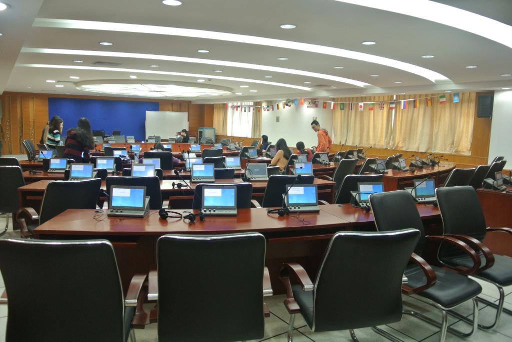 影视中体现中外差异,影视同质化