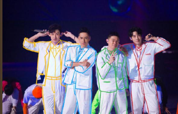 “一公”结束，哥哥们各自精彩，八个部落的队长，谁最受欢迎呢？