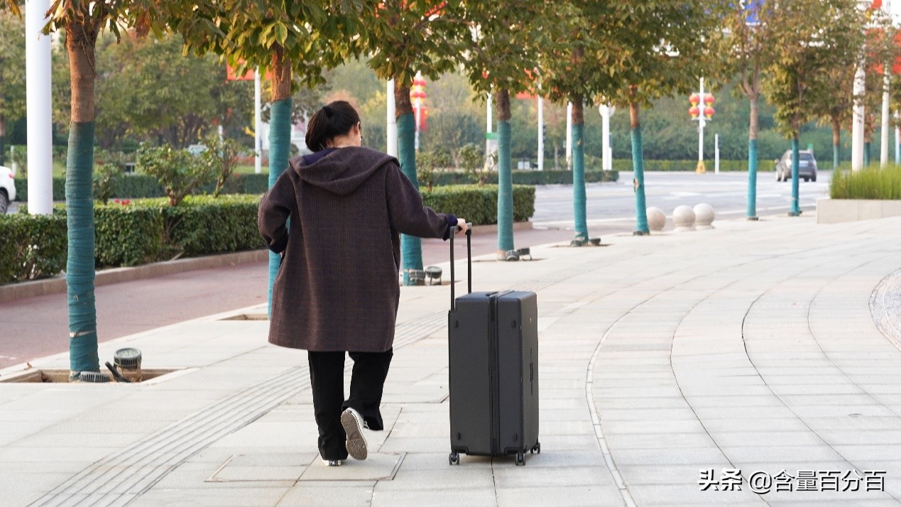 拉杆箱地平线8号28寸评测,28寸行李箱测评地平线