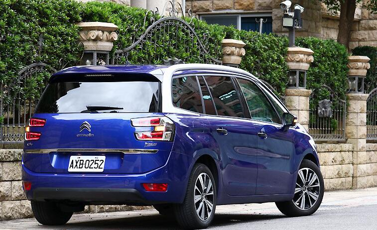 雪铁龙毕加索分体式大灯,毕加索雪铁龙五座顶配