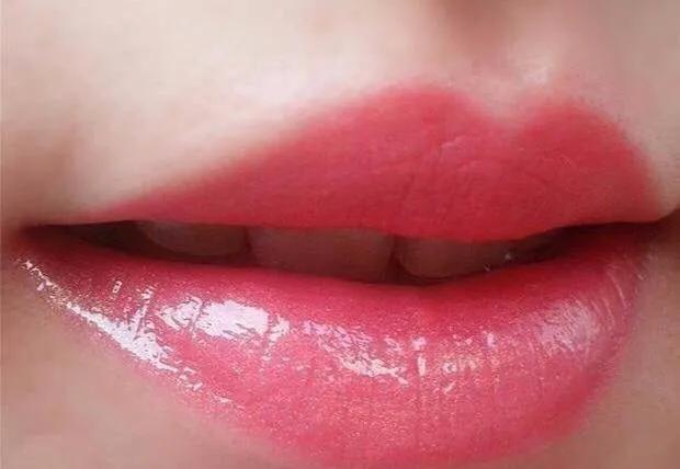 嘴唇怎么画口红才好看化妆师,女人再懒也要学会画眉