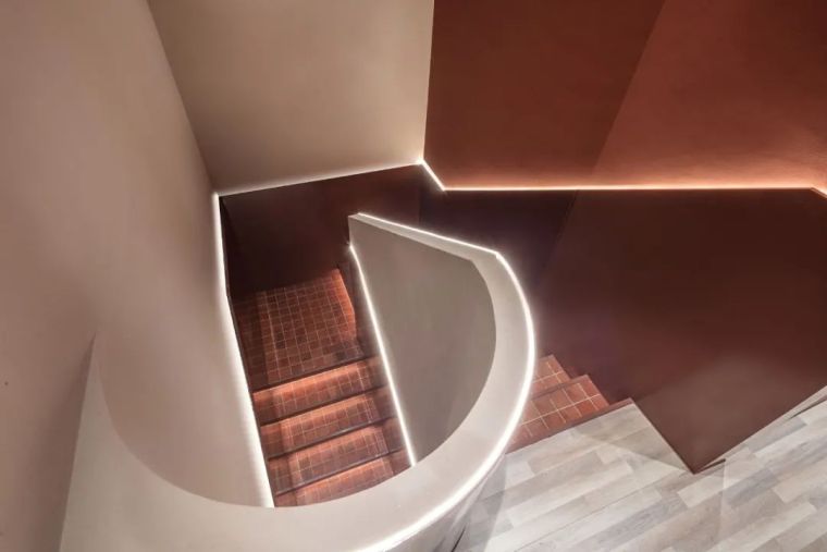 星巴克咖啡馆拍照效果图,有创意的咖啡厅设计