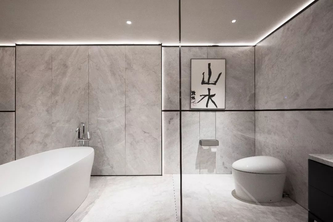 一座宅之于一个家，正如一个展之于一座城