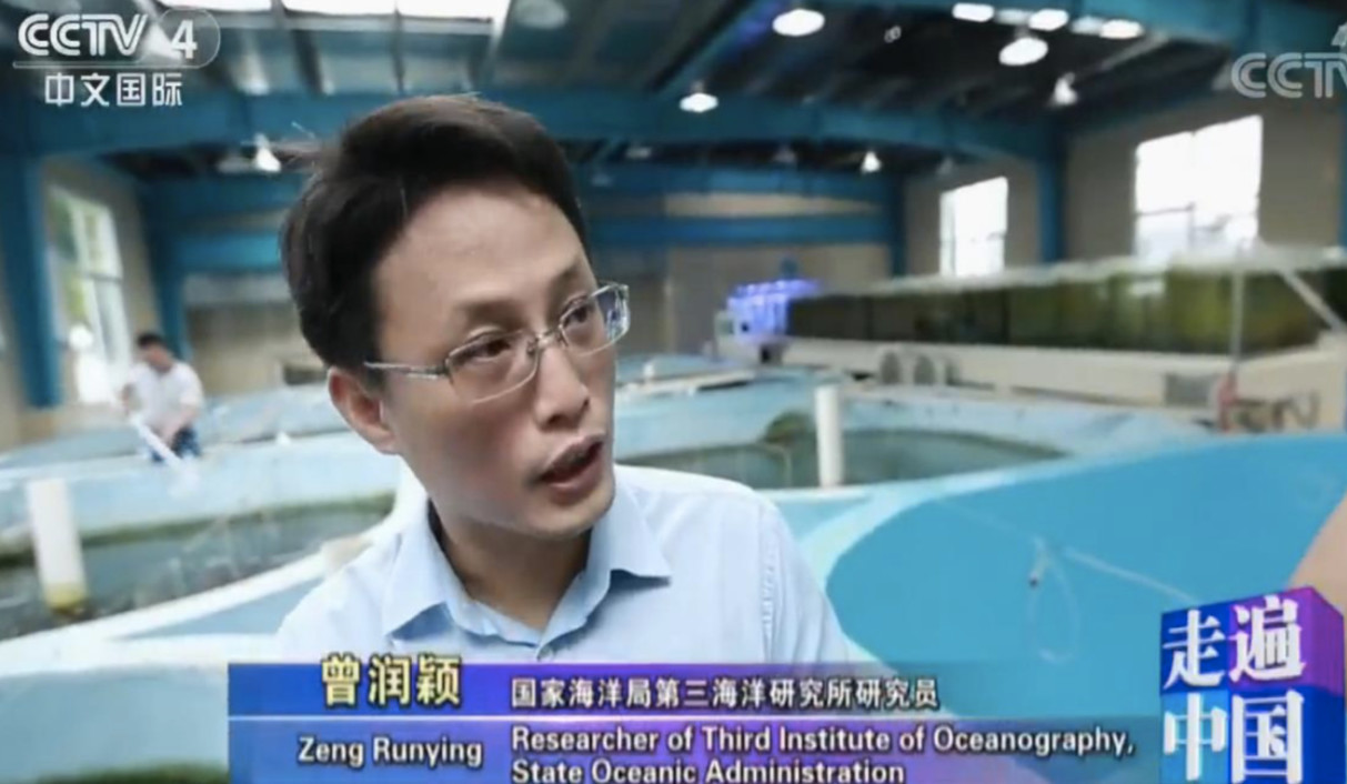 头发易出油头皮多怎么回事,头皮上有螨虫头发掉怎么办