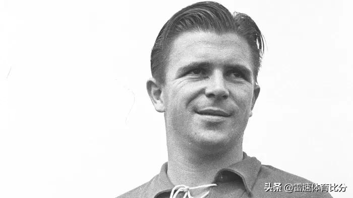 足球漫画：祝天堂里的普斯卡什先生，93岁冥诞日安康！