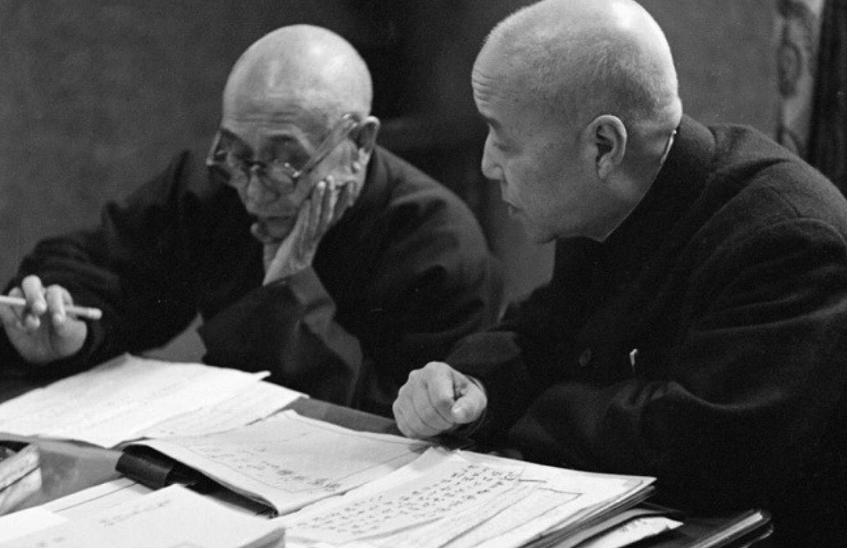 阎锡山临终遗物,阎锡山死后葬在哪里