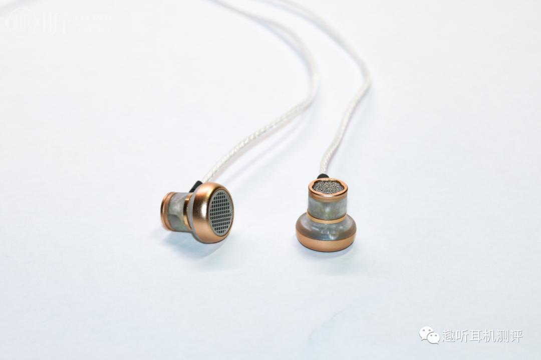 阿思翠飞鱼座耳机测评,小而美mcn