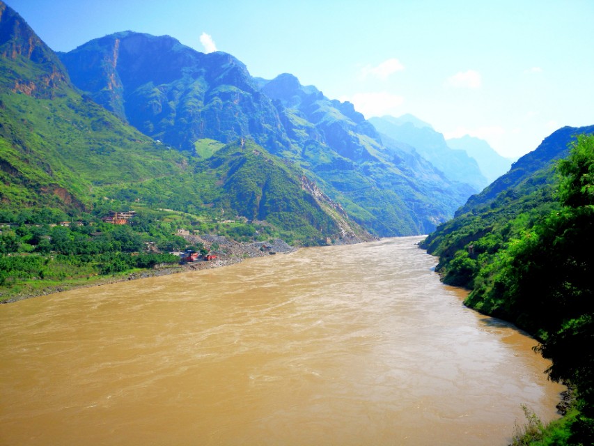 自驾游车出现问题怎么办,自驾游遇车坏怎么办