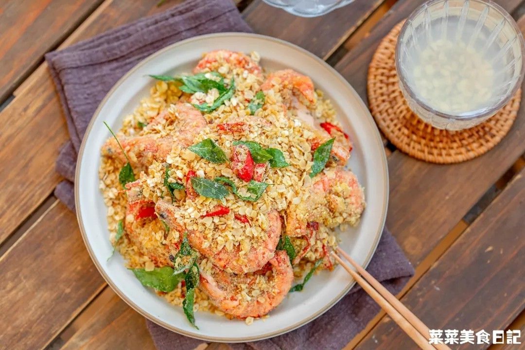 这菜烧的看着就有味道色香味俱全,这菜烧的太漂亮看着都流口水