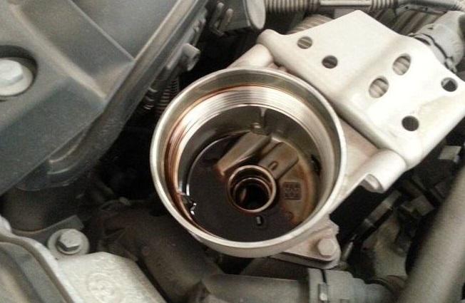 4s店新车首保保养项目要钱吗,新车首保到底要多少公里保养