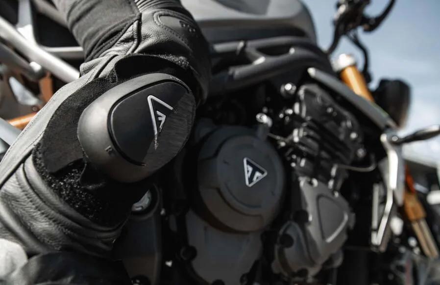 凯旋1200rs猪头版改双座,凯旋1200cc复古上市