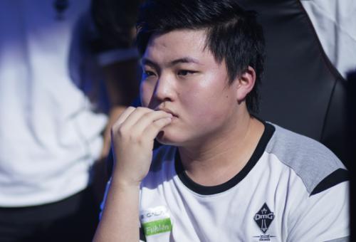 乌兹永远滴神视频,乌兹永远的滴神完整版