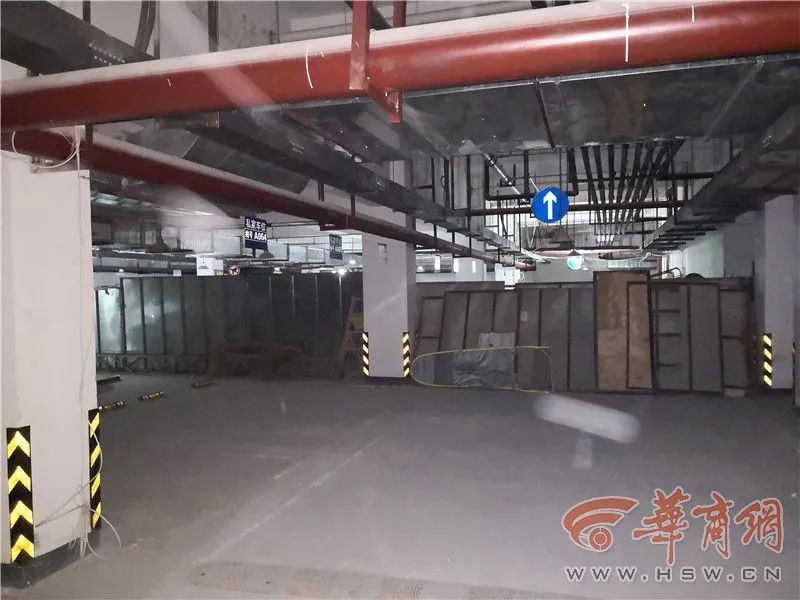 西安小区车位管理费多少钱,西安一小区停车费改为一天48元