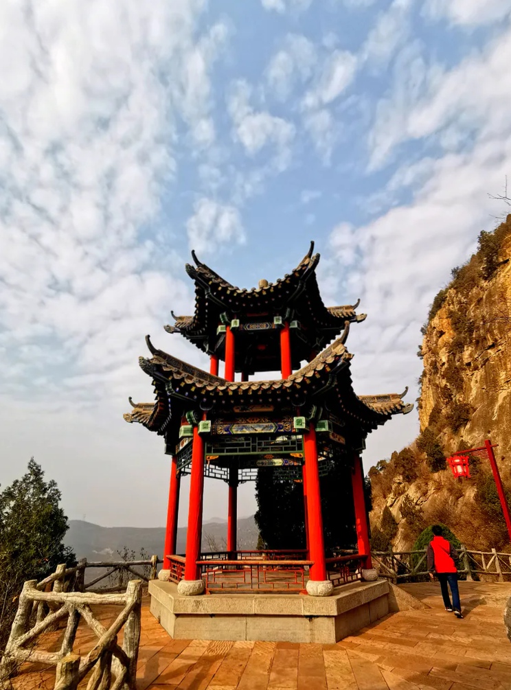 娲皇宫吊庙,娲皇宫为啥叫活楼吊庙