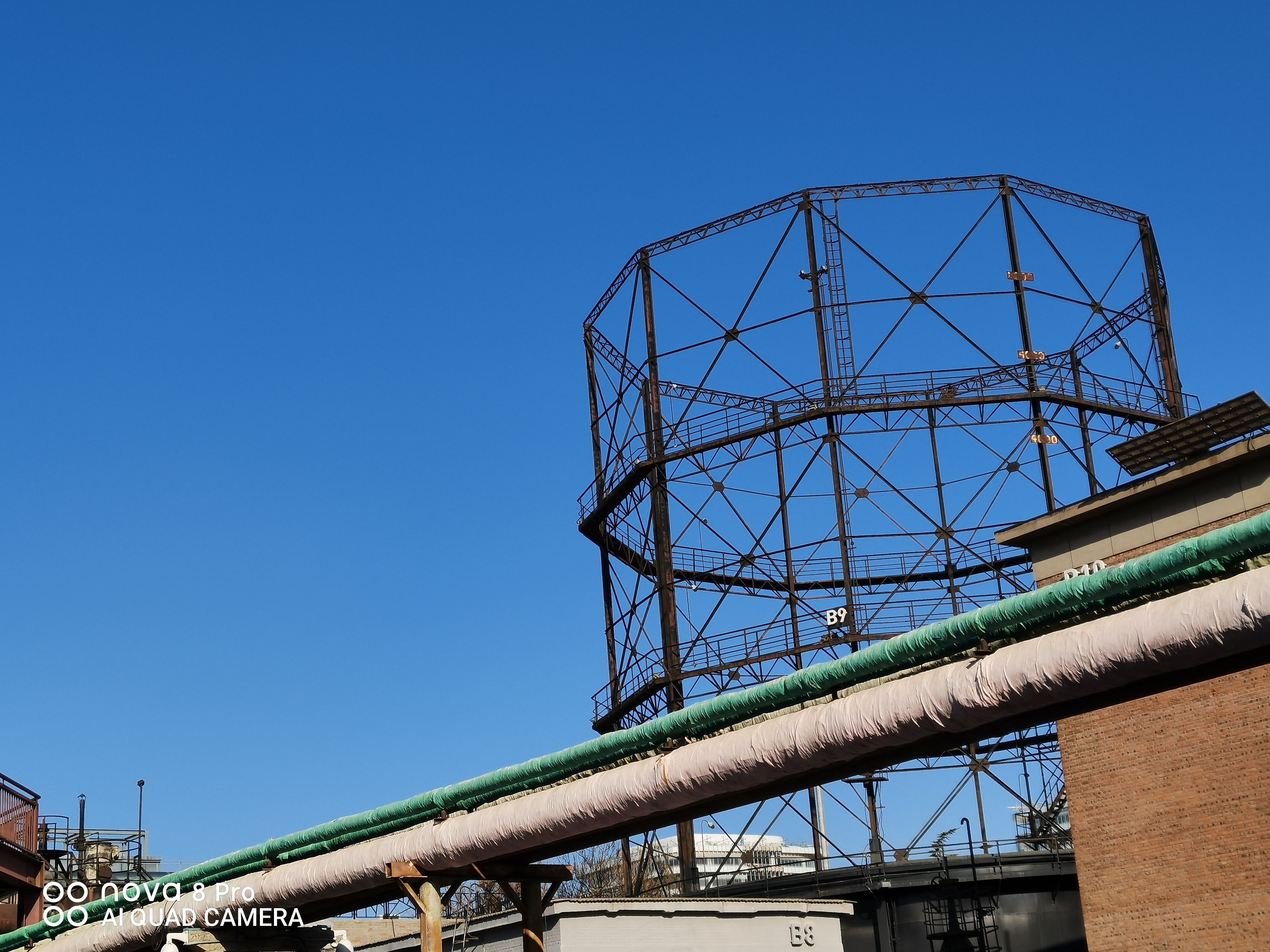 华为nova8Pro:好看的Vlog视频手机