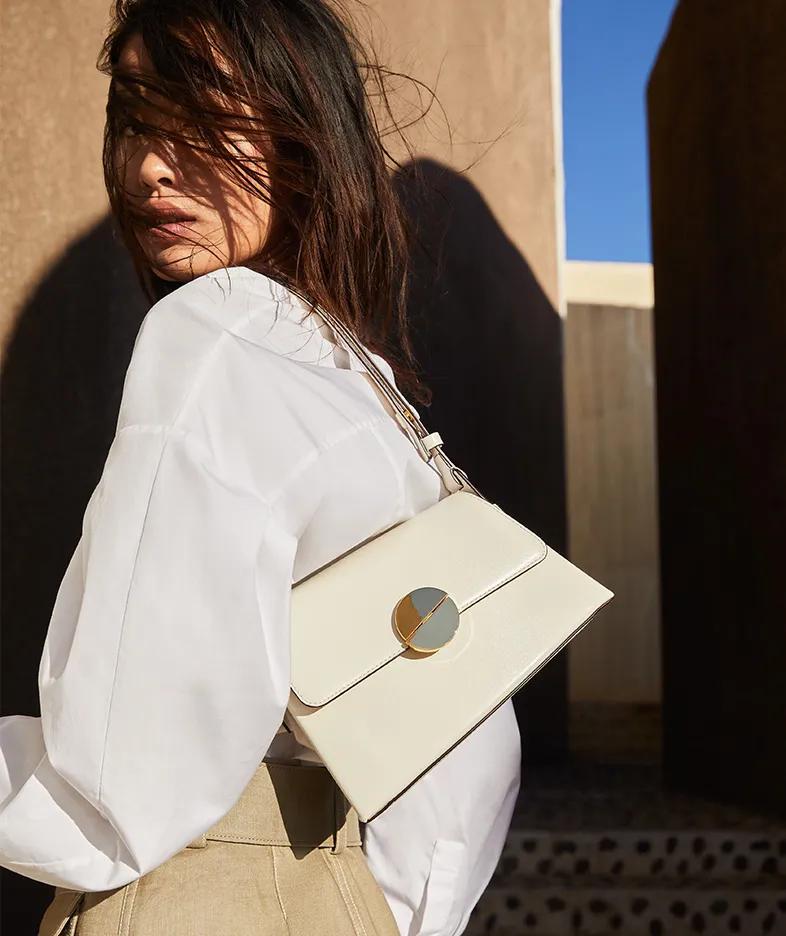 刘雯包包哪款最好,刘雯包包搭配