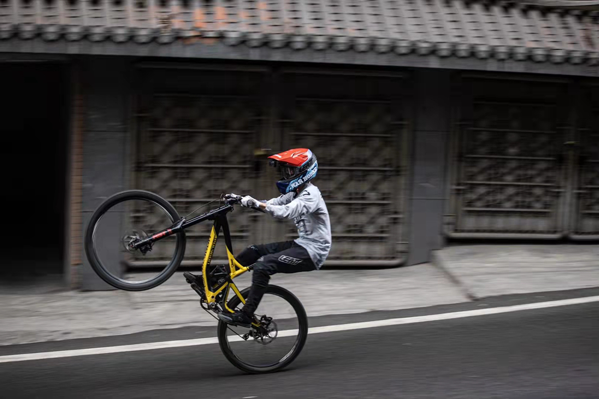 肖聪丁再刚重庆速降,肖聪速降冠军录像