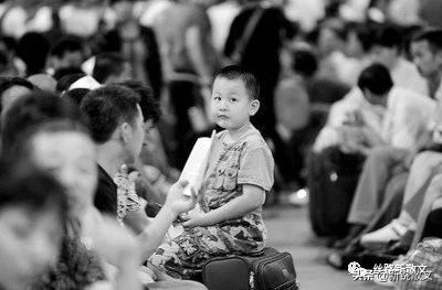 天津纪行：美丽的海河，价格令人肉痛的狗不理包子和航母