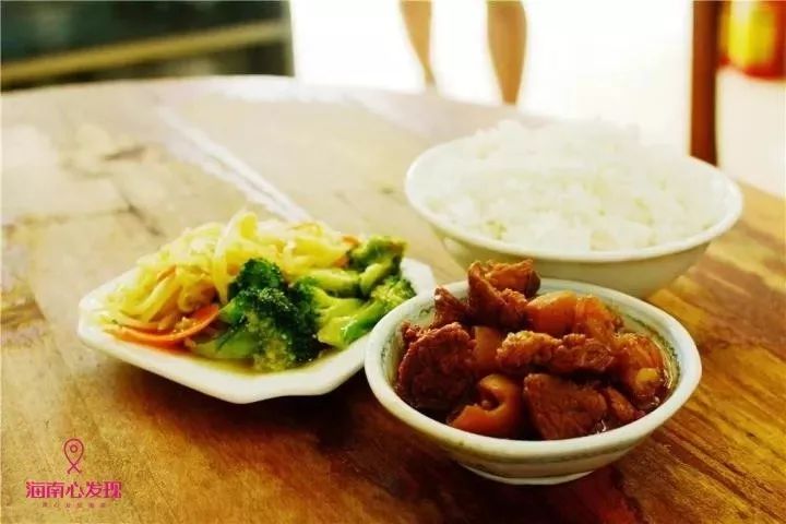 猪脚饭陪海口人长大,海口人陪猪脚饭老去