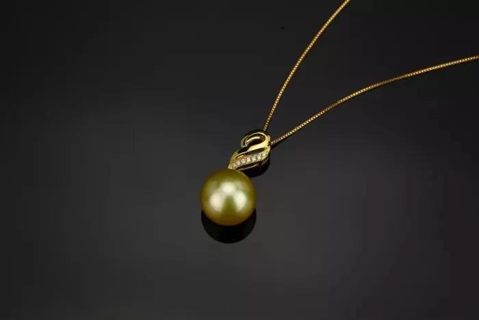 假宝石对人体有害吗图片,市面上常见的假宝石