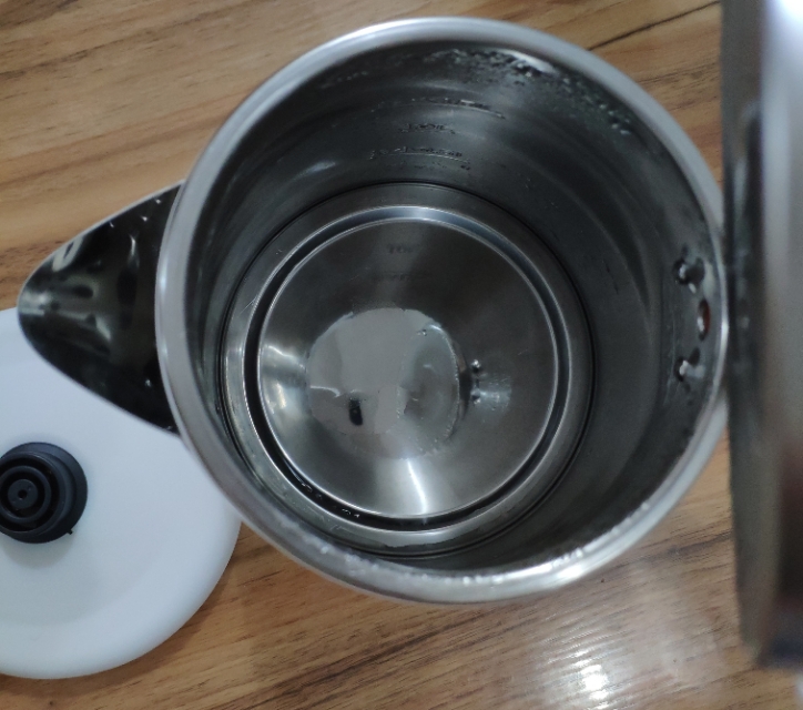 30块钱买的电热水壶,电热水壶便宜实惠的