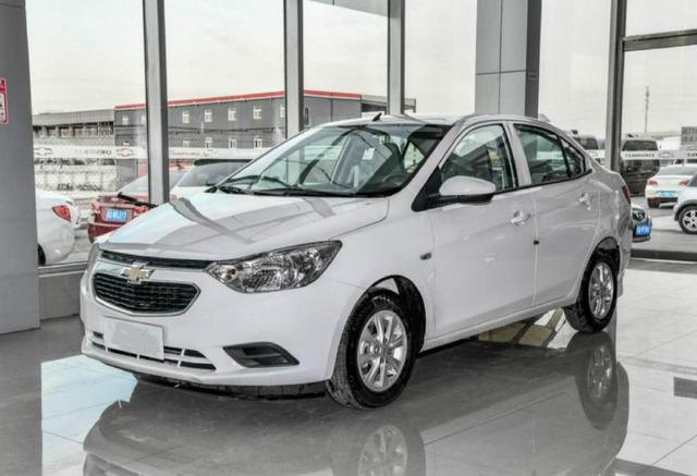 最适合穷人开的省油耐造的几款车,动力好又省油的小型车推荐