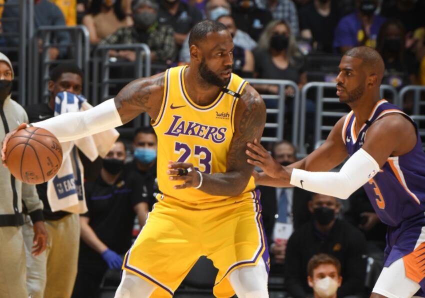 湖人热火第四场波普连得5分,湖人输了浓眉赛后采访