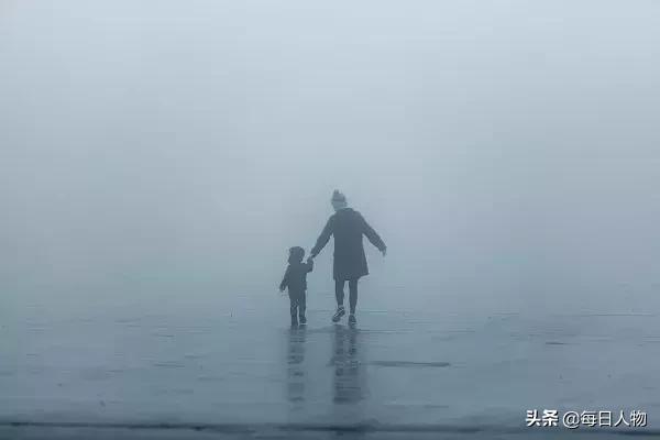 那些触目惊心的家庭秘密：出轨、离婚，重男轻女，自己非父母亲生