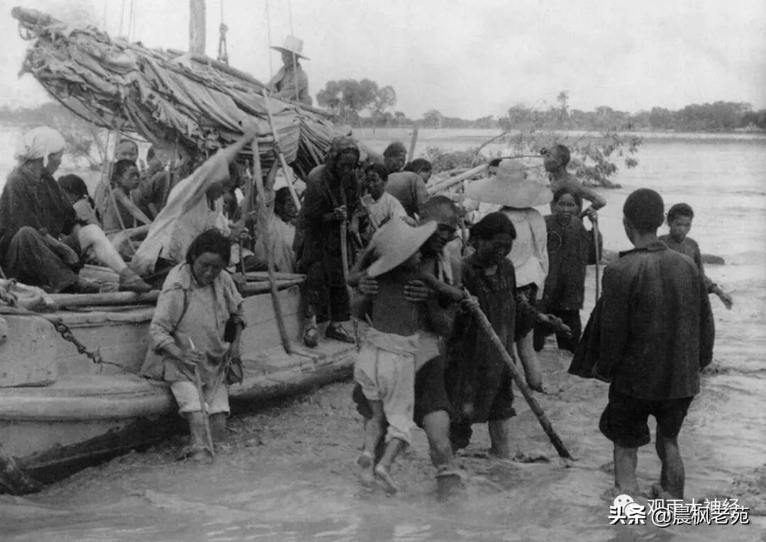 绝望中的抗争，百年前的中国是如何从底层里翻盘的